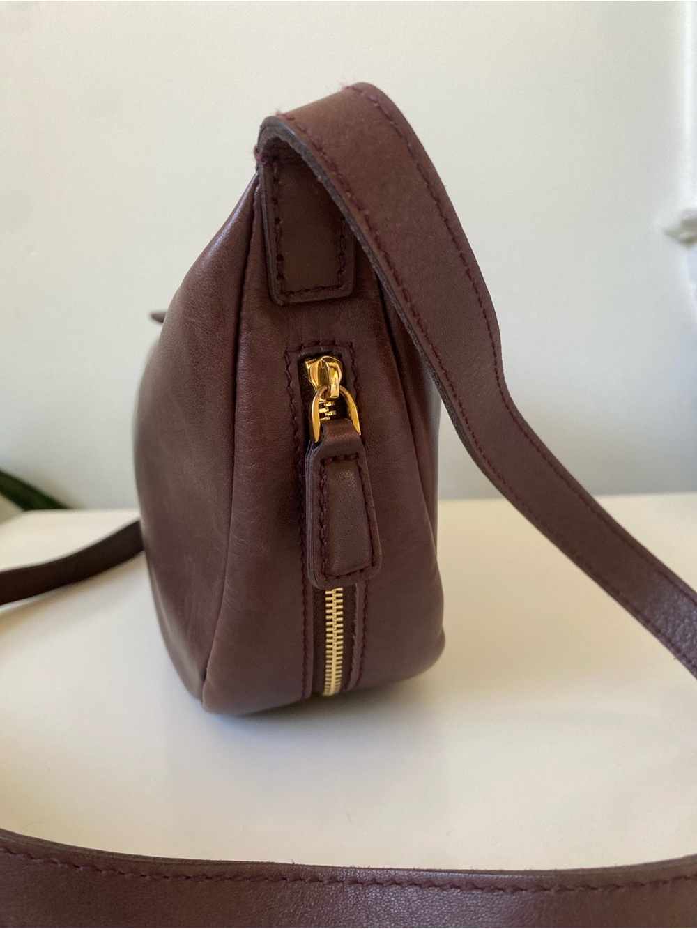 Madewell Brown Leather Crossbody Bag with Adjustable Strap - Picture 2 of 10